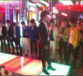 海门深圳夜总会伴游模特雇用(深圳KTV模特雇用)