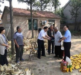 海门关于宋叔带老伴游中国的信息