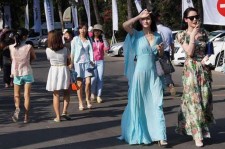 海门上海商务伴游男雇用(上海雇用高端伴游一天20万)