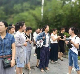 海门中国的曲男伴游的简单介绍