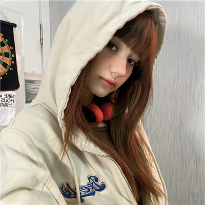 海门商务伴游女士的年龄分布与收入水平的关系