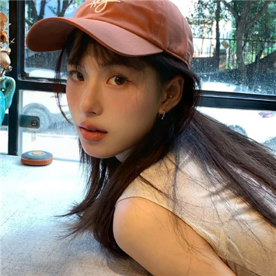 海门伴游女生杨梦研的资料